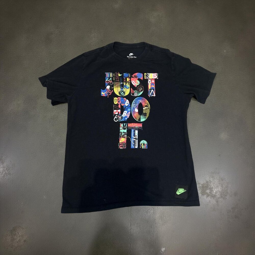 Nike Just Do It Mens Large Collage Graphic T-Shirt Tee Black Streetwear